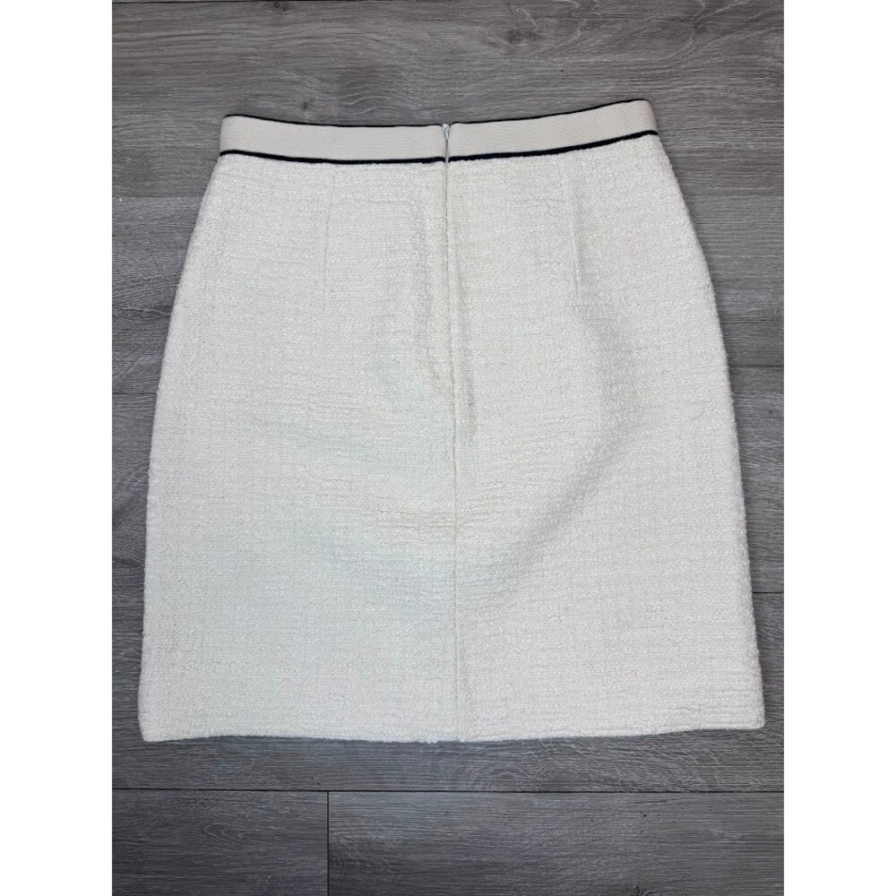 Cream Tweed Mini Skirt Contrast Trim Button Detail Parisian Style FR 36 - Picture 3 of 7